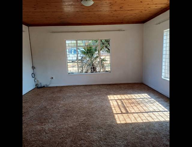 8.50HA FARM FOR SALE IN CHRISSIEFONTEIN